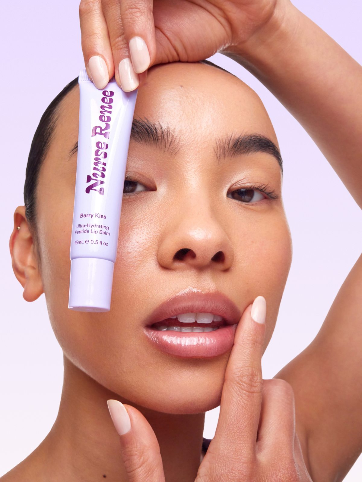 Ενυδατικό balm χειλιών με πεπτίδια Berry Kiss